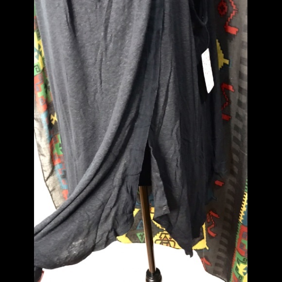 NEW FREE PEOPLE top - Picture 3 of 5